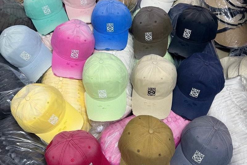Replica Loewe cap dx52