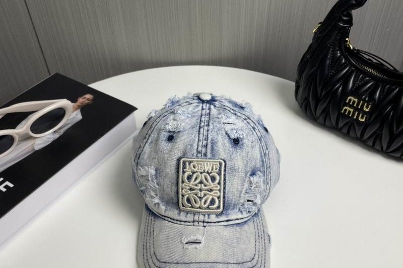 Replica Loewe cap dx50