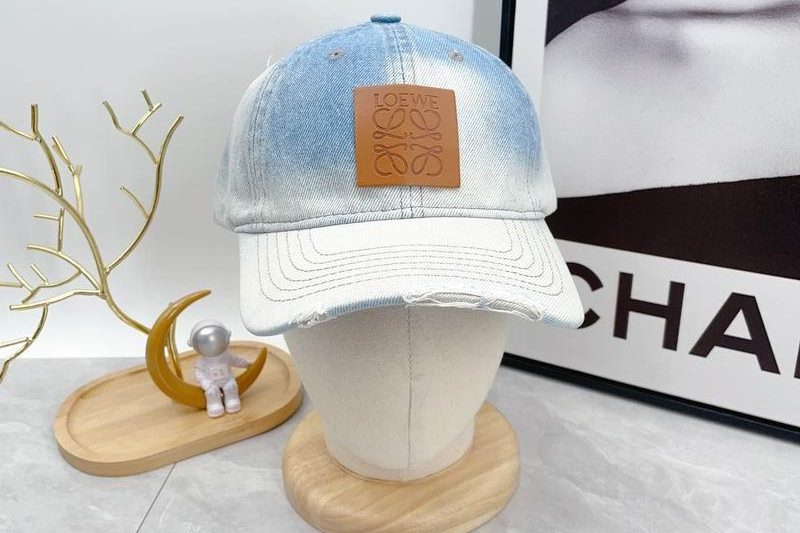 Replica Loewe cap dx48