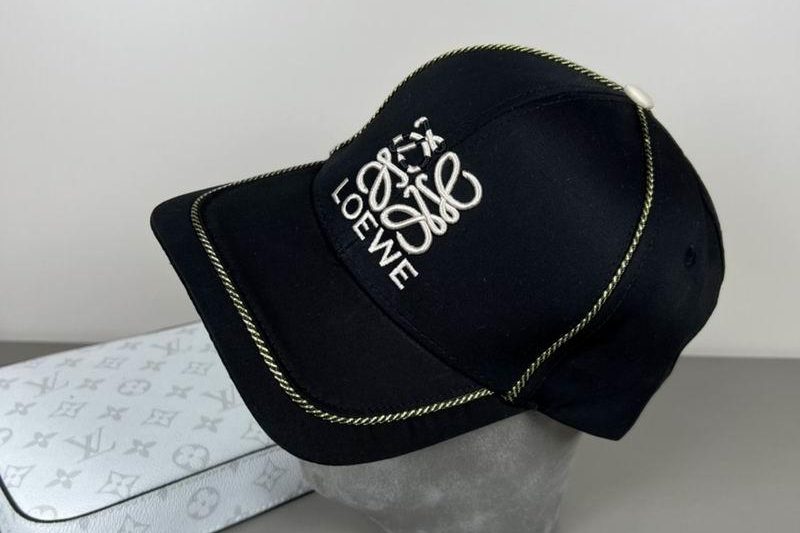 Replica Loewe cap dx47