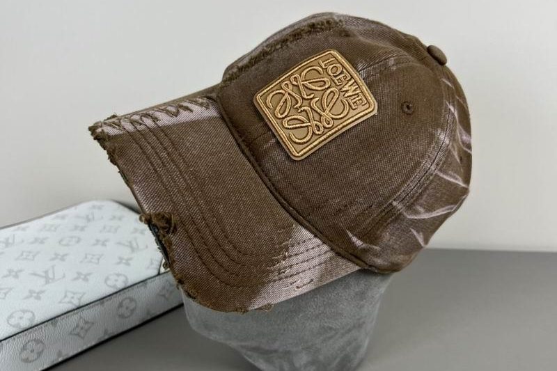 Replica Loewe cap dx42