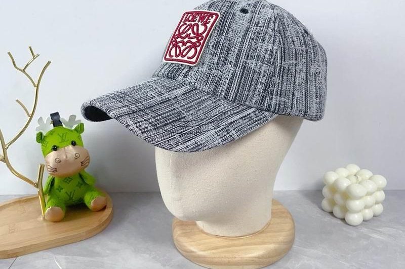 Replica Loewe cap dx27