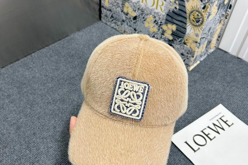 Replica Loewe cap dx16