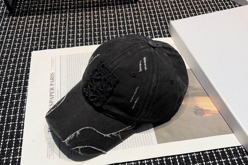 Replica Loewe cap dx08