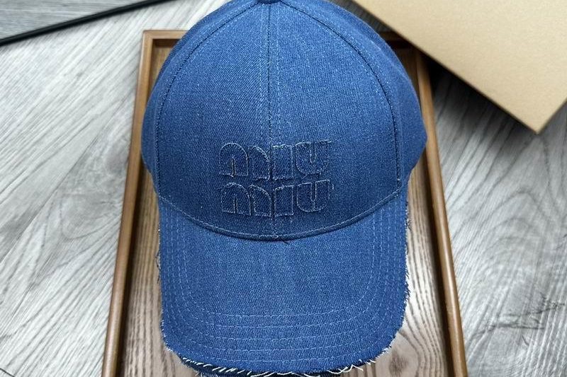 Replica Miumiu cap dx63