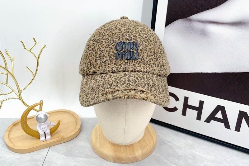 Replica Miumiu cap dx47