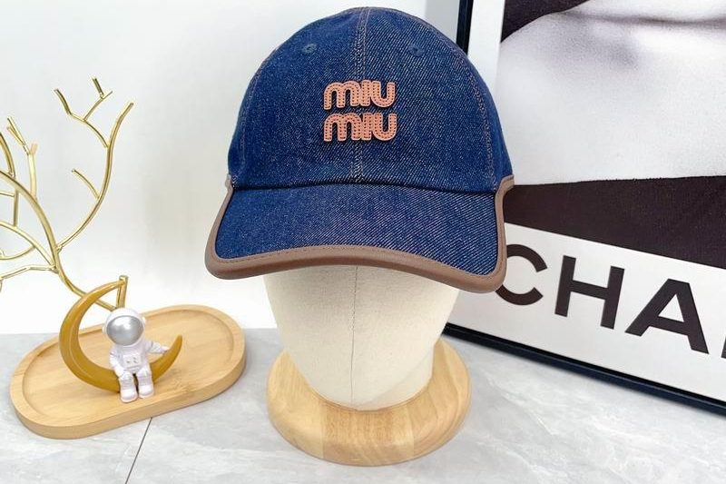 Replica Miumiu cap dx46
