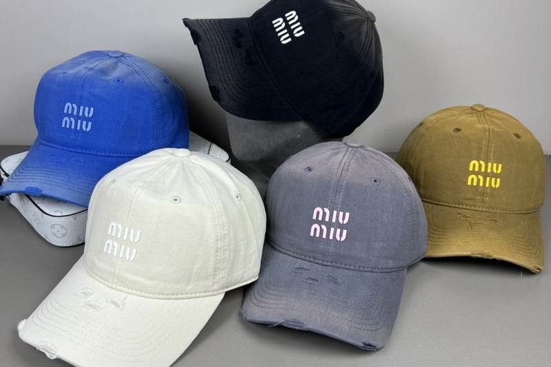 Replica Miumiu cap dx44
