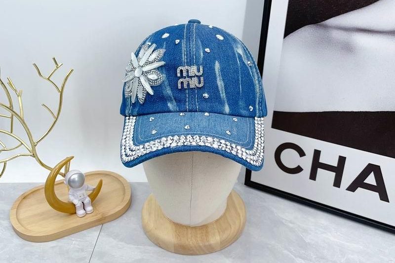 Replica Miumiu cap dx43