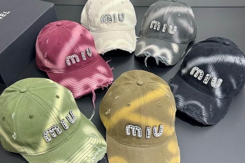 Replica Miumiu Cap dx38