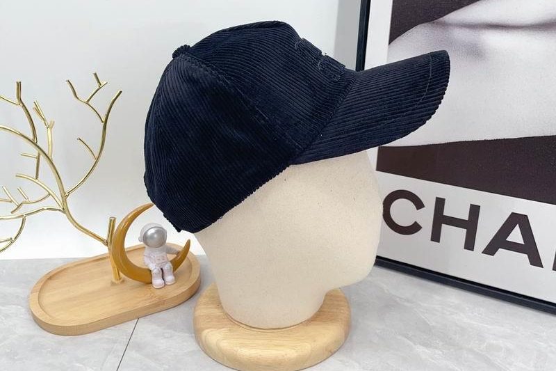 Replica Miumiu Cap dx34