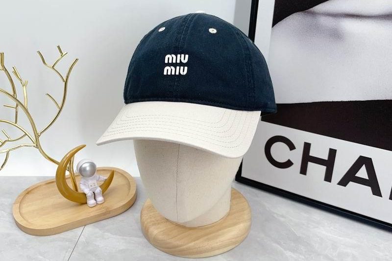 Replica Miumiu cap dx28