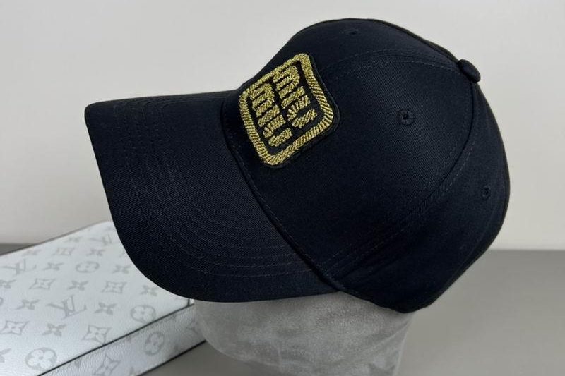 Replica Miumiu cap dx20