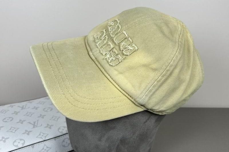 Replica Miumiu cap dx19