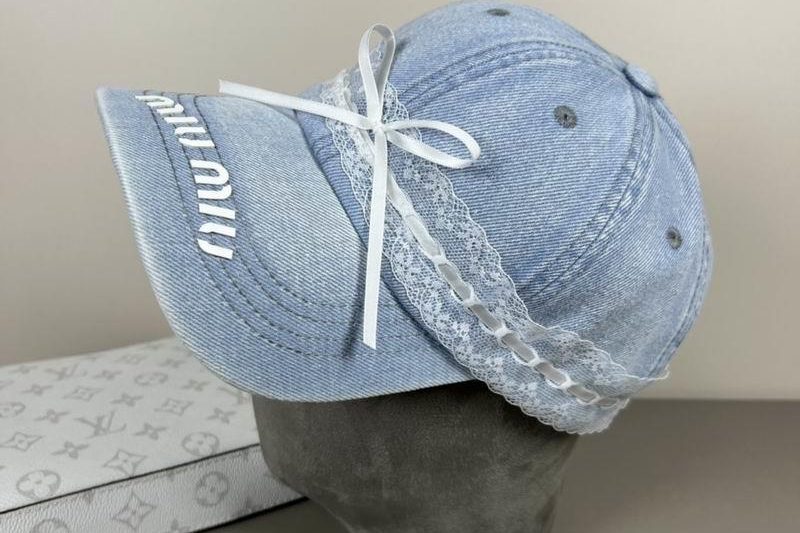 Replica Miumiu cap dx16
