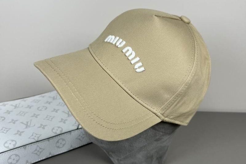 Replica Miumiu cap dx11