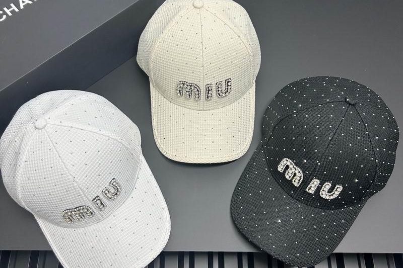 Replica Miumiu cap dx07