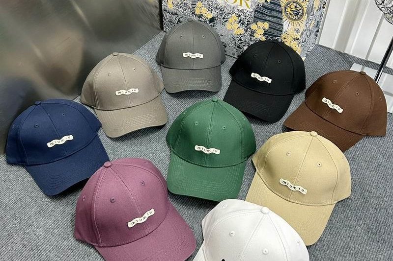 Replica Miumiu cap dx76