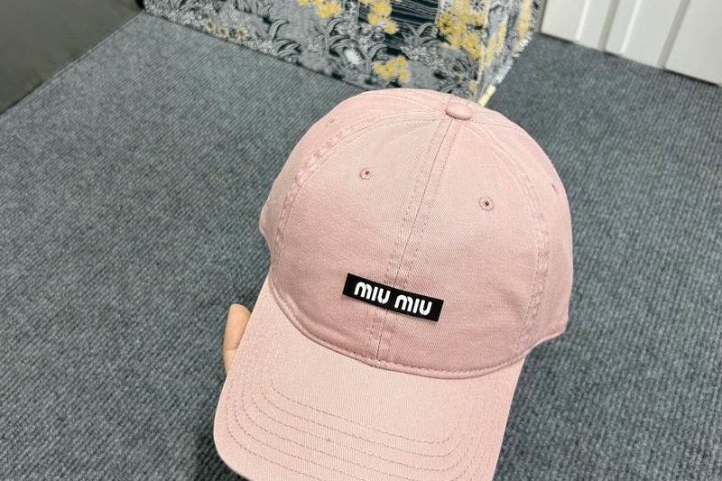 Replica Miumiu cap dx70