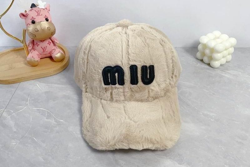 Replica Miumiu cap dx68