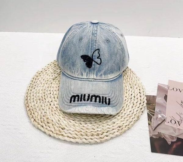 Replica Miumiu cap 081002