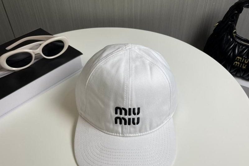 Replica Miumiu cap 071304