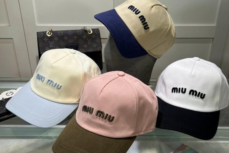 Replica Miumiu cap 071302
