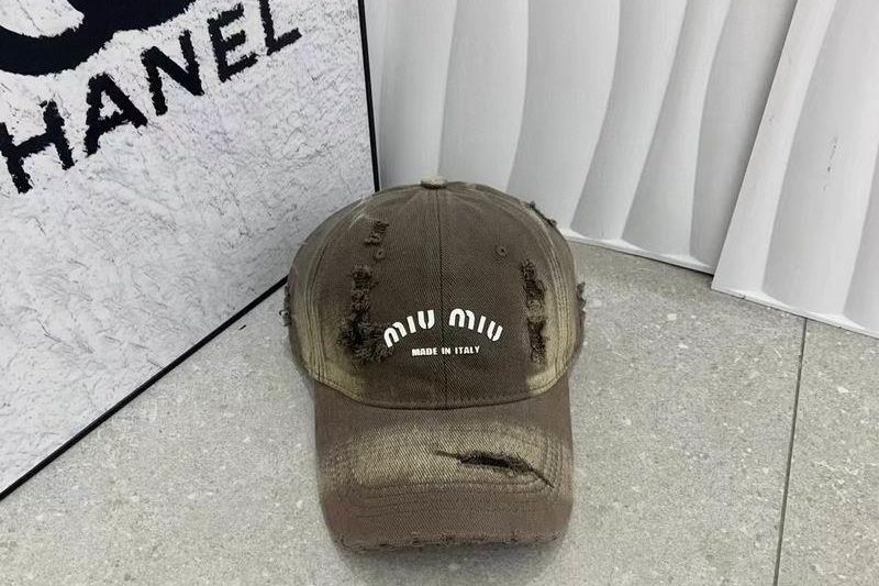 Replica Miumiu cap dx34