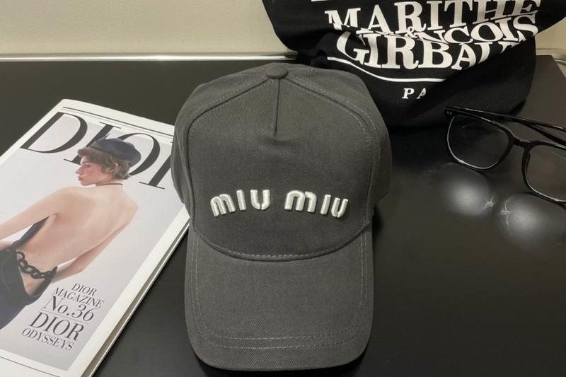 Replica Miumiu cap 050706