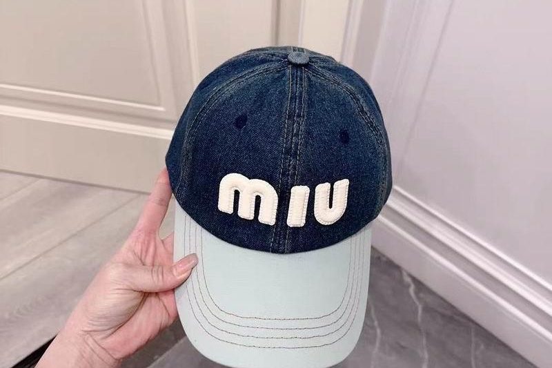 Replica Miumiu cap 050702