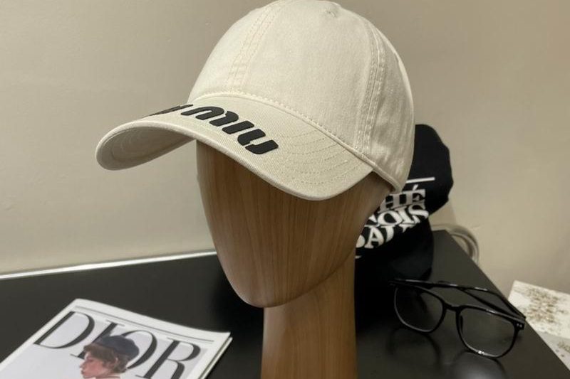 Replica MiuMiu cap 042701