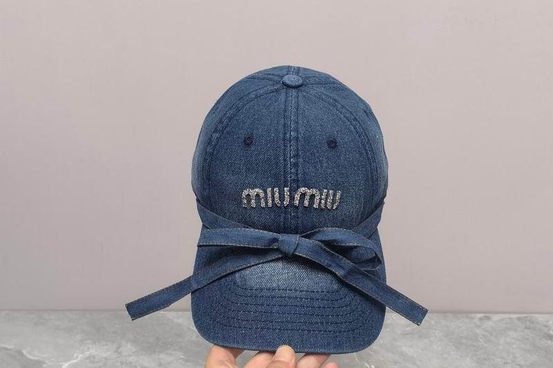 Replica Miumiu cap dx22