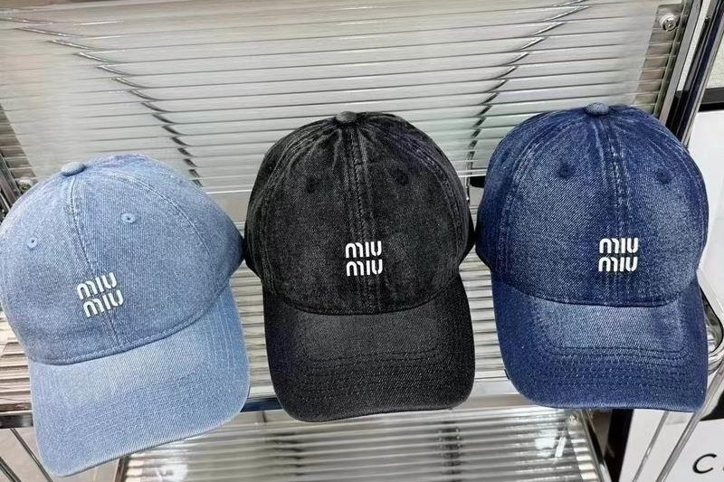 Replica Miumiu cap dx15