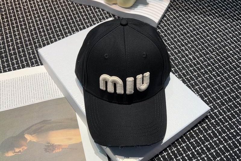 Replica Miumiu cap dx10