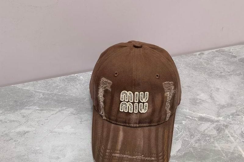 Replica Miumiu cap dx08