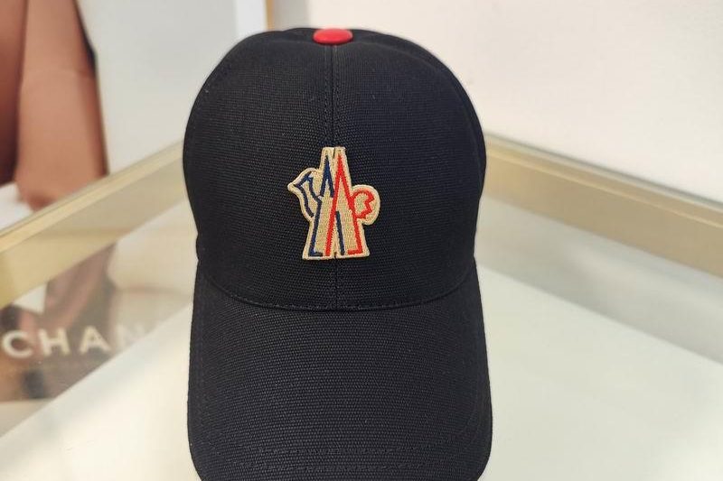 Replica Moncler cap (高版本）dx35