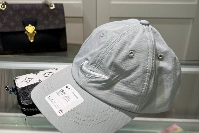 Replica Nike cap dx06