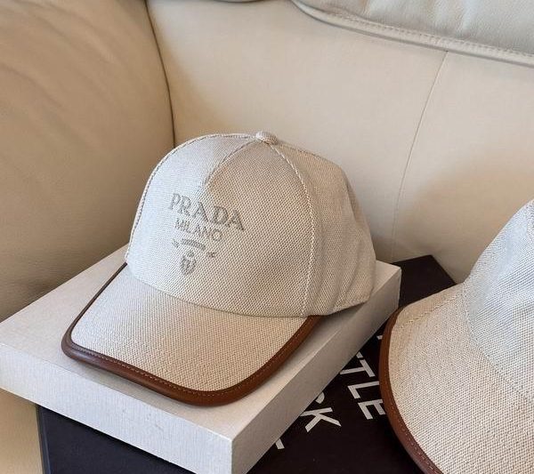 Replica Prada cap dx70