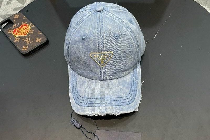 Replica Prada cap 072302