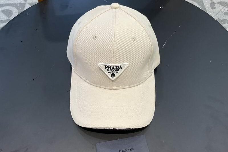 Replica Prada cap 042808