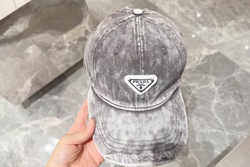 Replica Prada Hat dx11