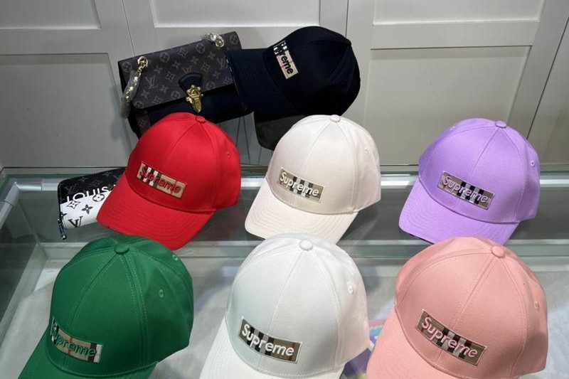 Replica Supreme cap 01