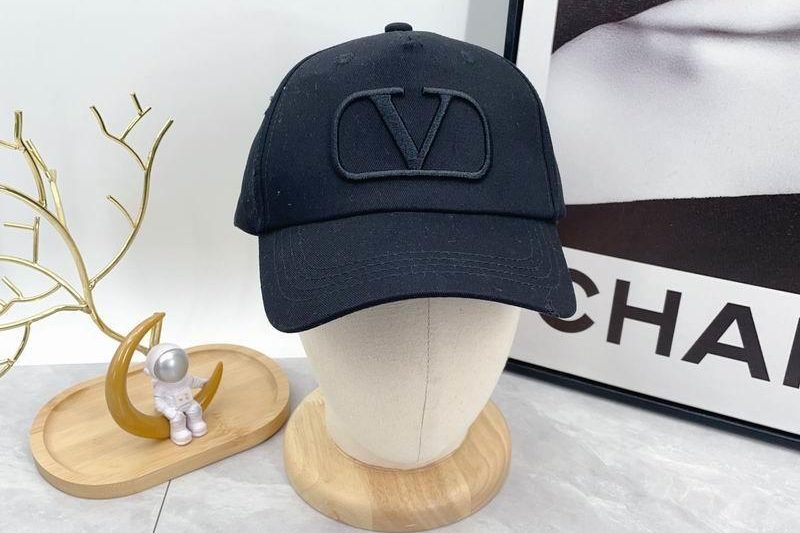 Replica Valentino Hat dx04