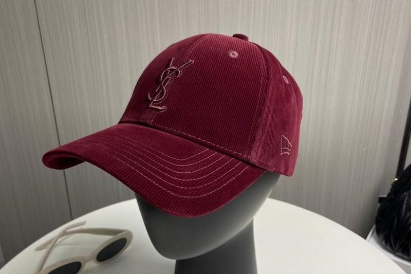 Replica YSL cap dx31