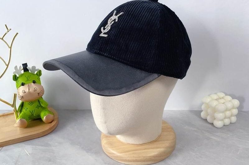Replica YSL cap dx28