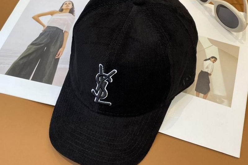 Replica YSL cap dx26