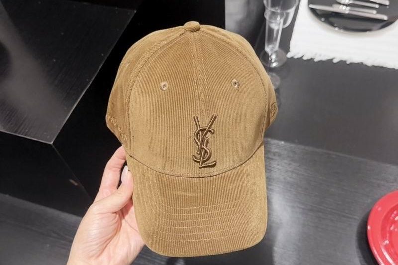 Replica YSL cap dx24