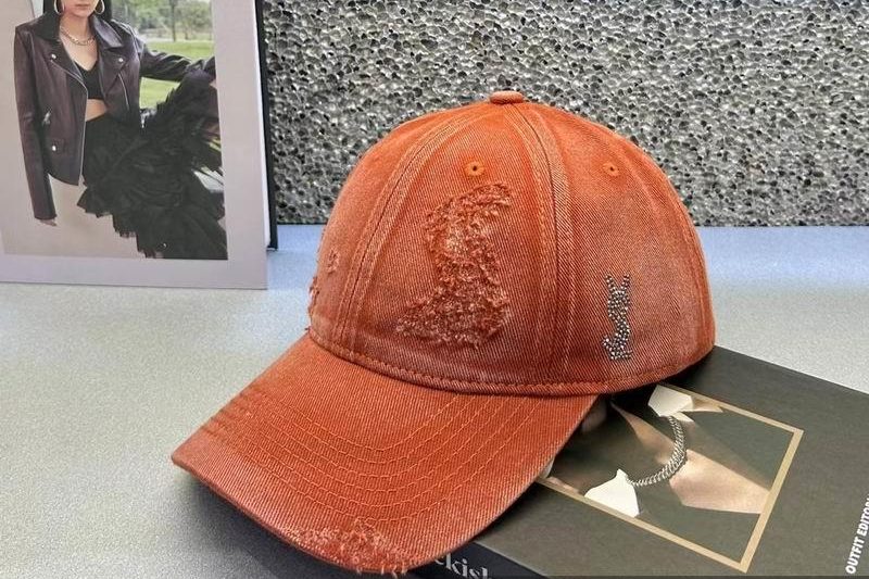 Replica YSL cap 081001