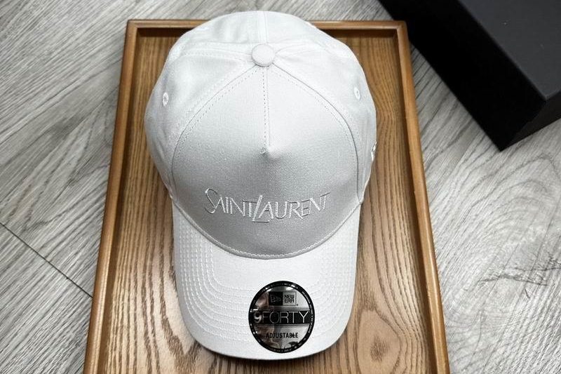 Replica YSL cap 042704