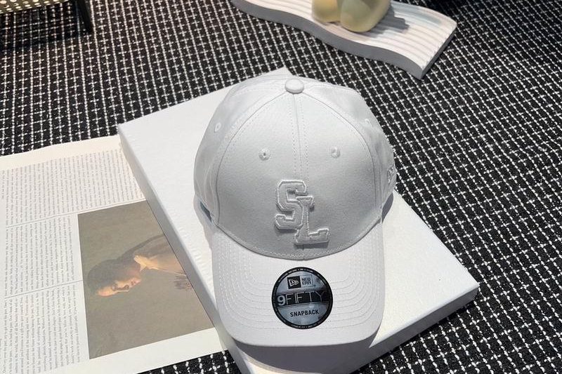 Replica YSL cap dx06